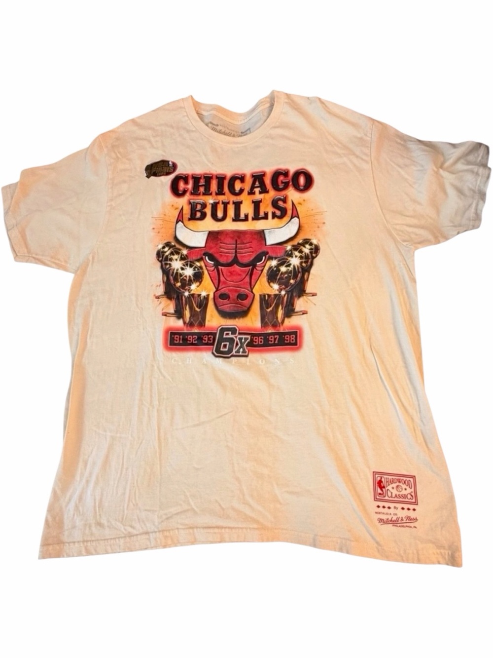 Mitchell & Ness Chicago Bulls 6X NBA Champions Graphic Tee XL